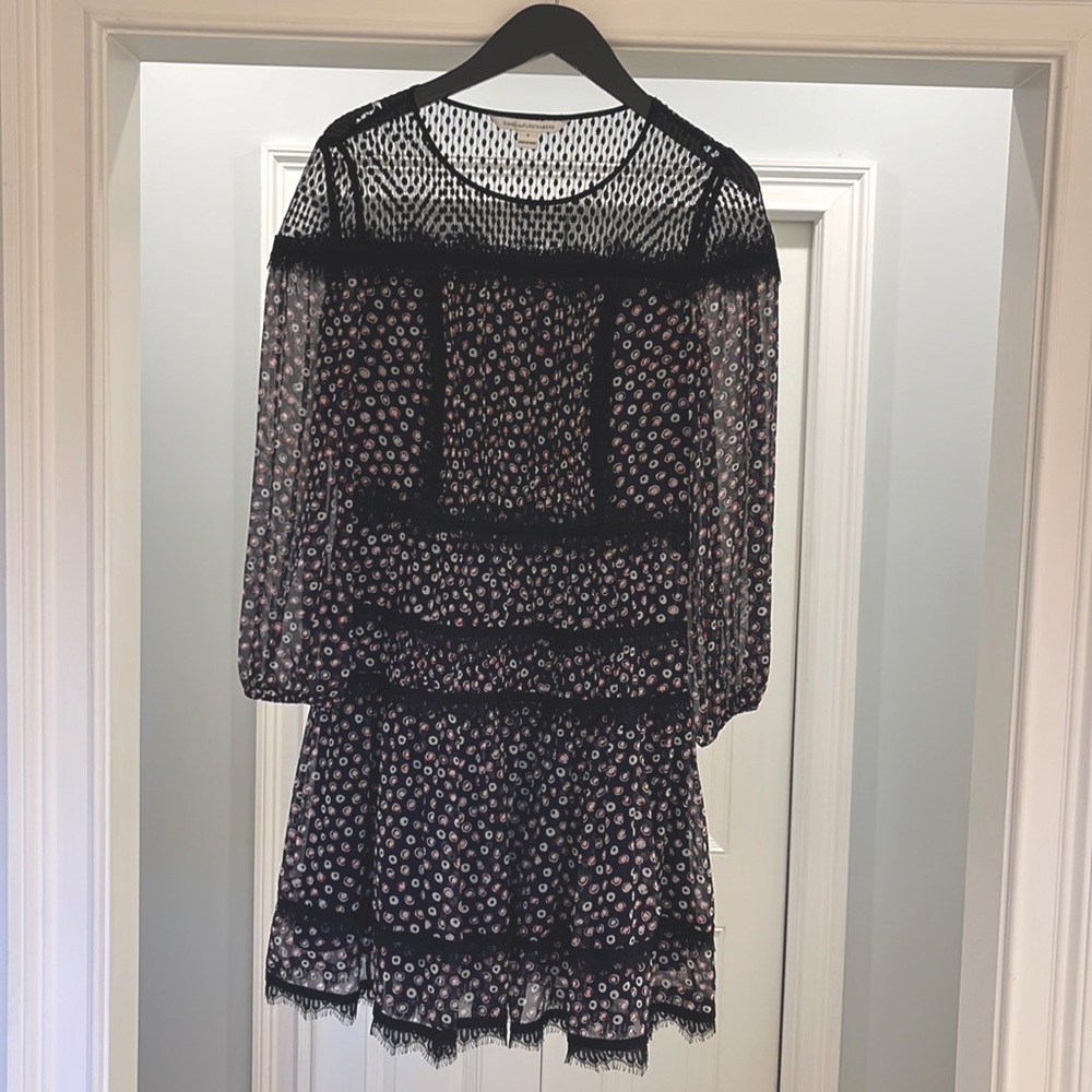 Cute Diane von Furstenberg long sleeve dress. Size 4. Deep blue & black lace.